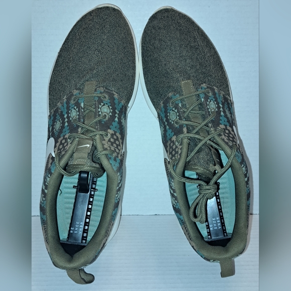 Nike Roshe One Iguana Sail Loden Bamboo Aztec 2015 RARE Size 10 655206-213 - Picture 7 of 10